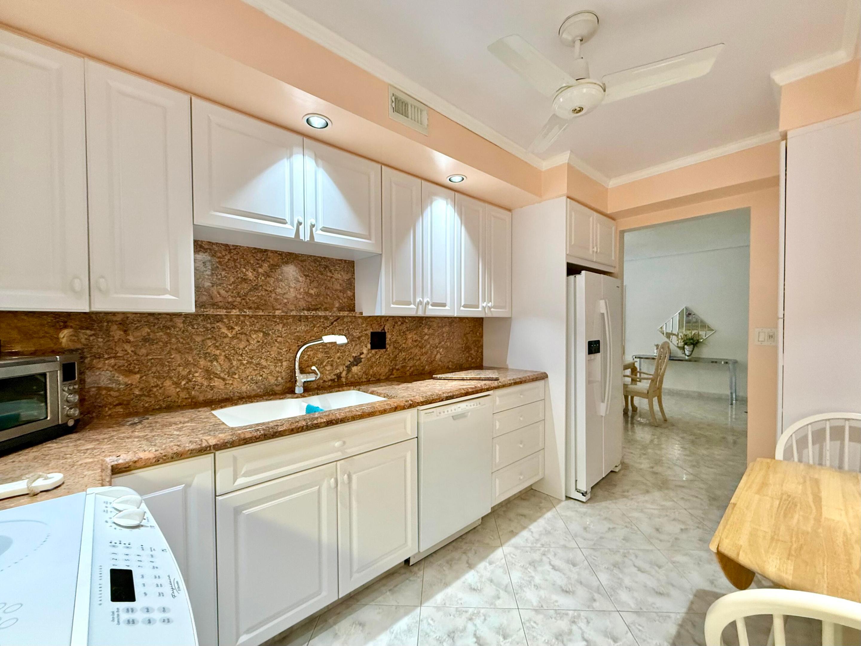 GALT TOWERS CONDO - Residential Lease