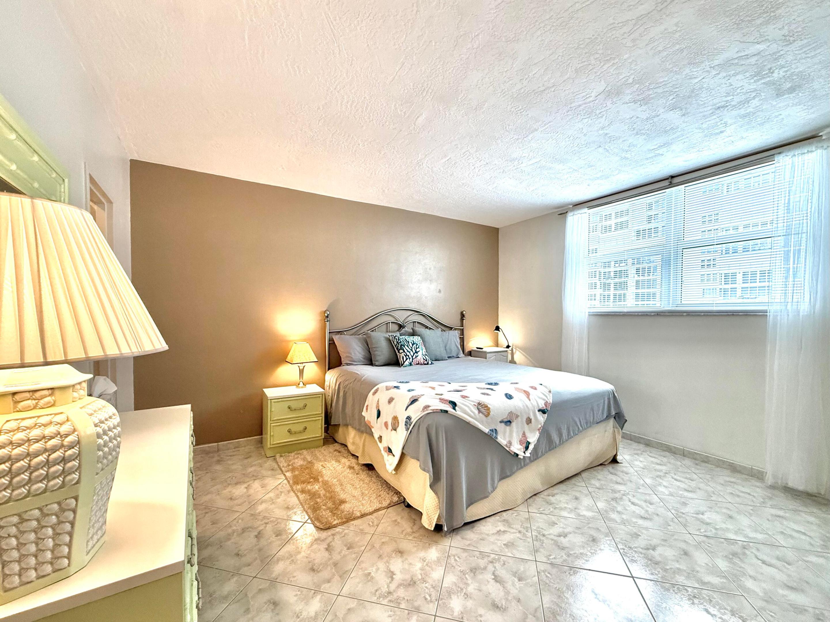 GALT TOWERS CONDO - Residential Lease