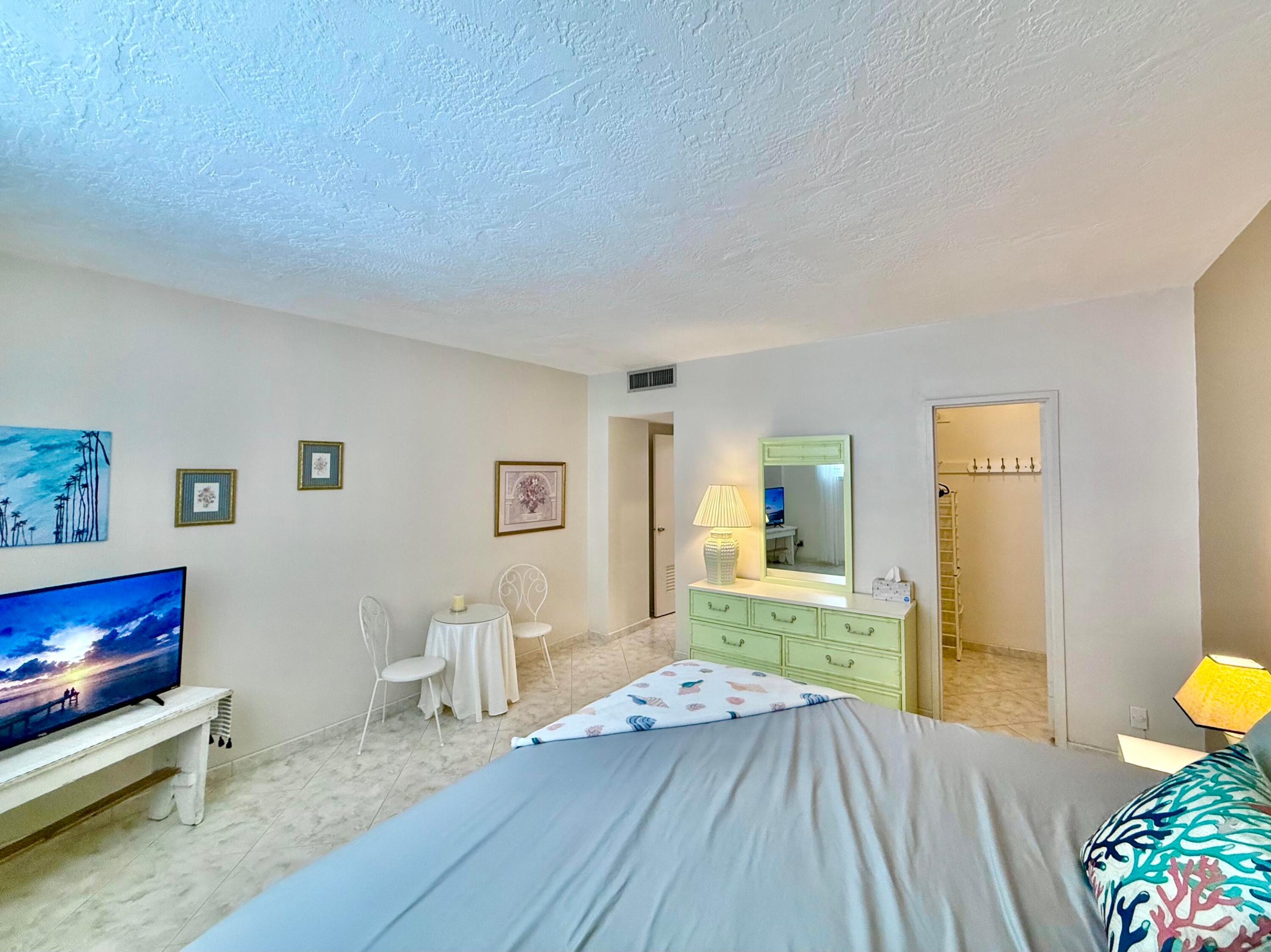 GALT TOWERS CONDO - Residential Lease