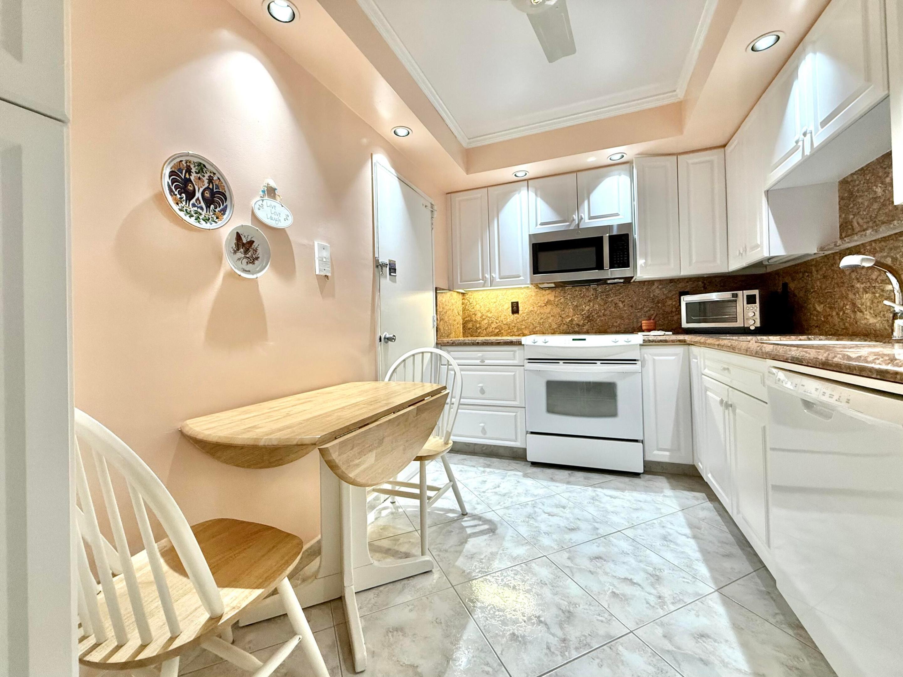 GALT TOWERS CONDO - Residential Lease