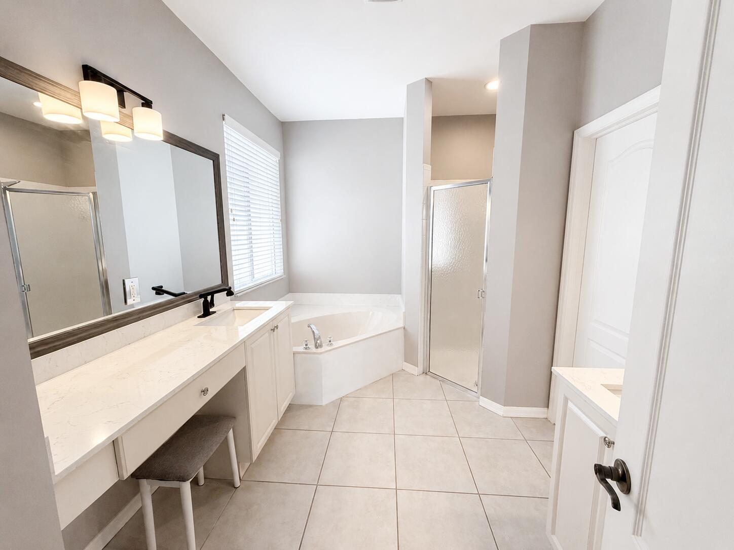 TRADITION PLAT NO 18 - Residential Lease
