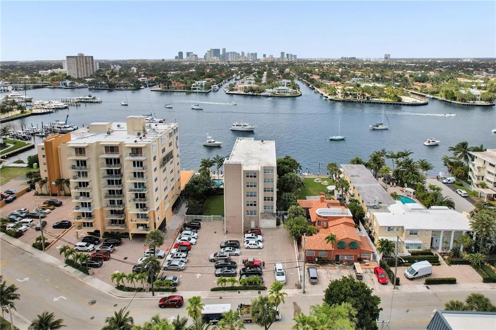 Harbor House North - Residential