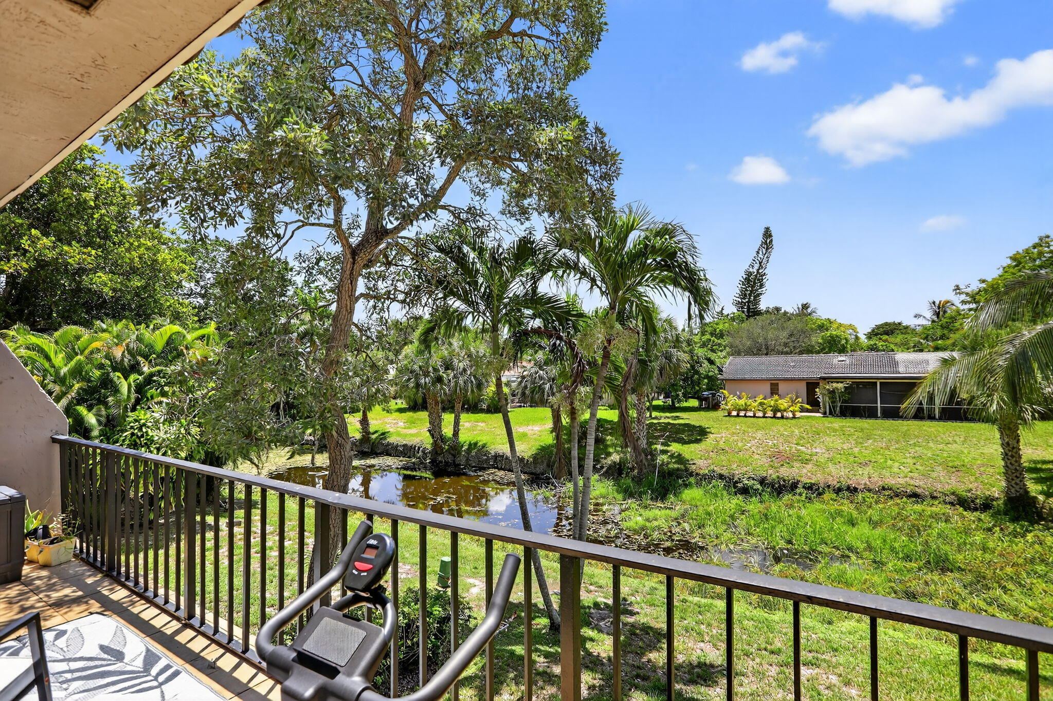COUNTRY VILLAGE CONDO - Residential