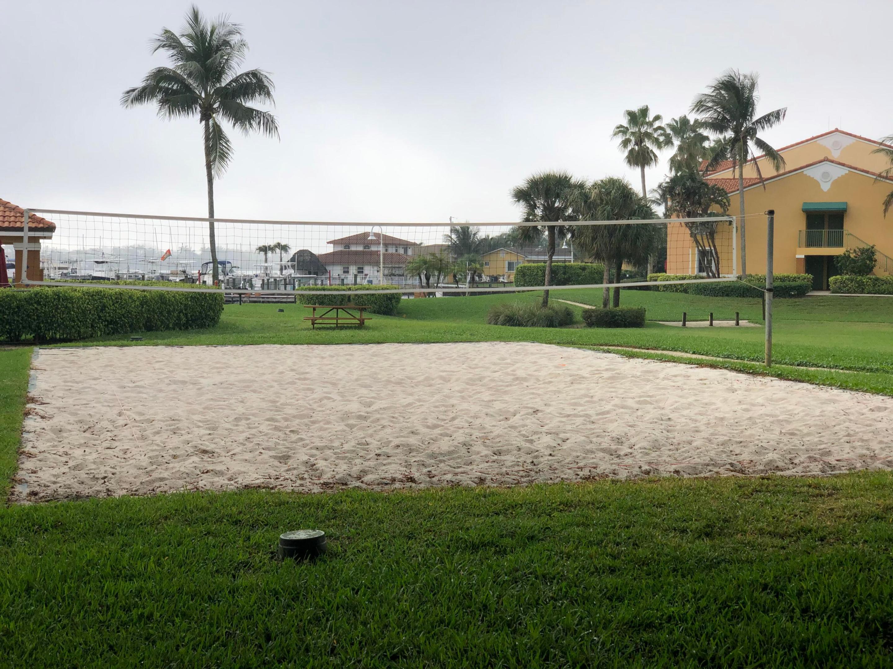 YACHT CLUB ON THE INTRACOASTAL CONDO - Residential