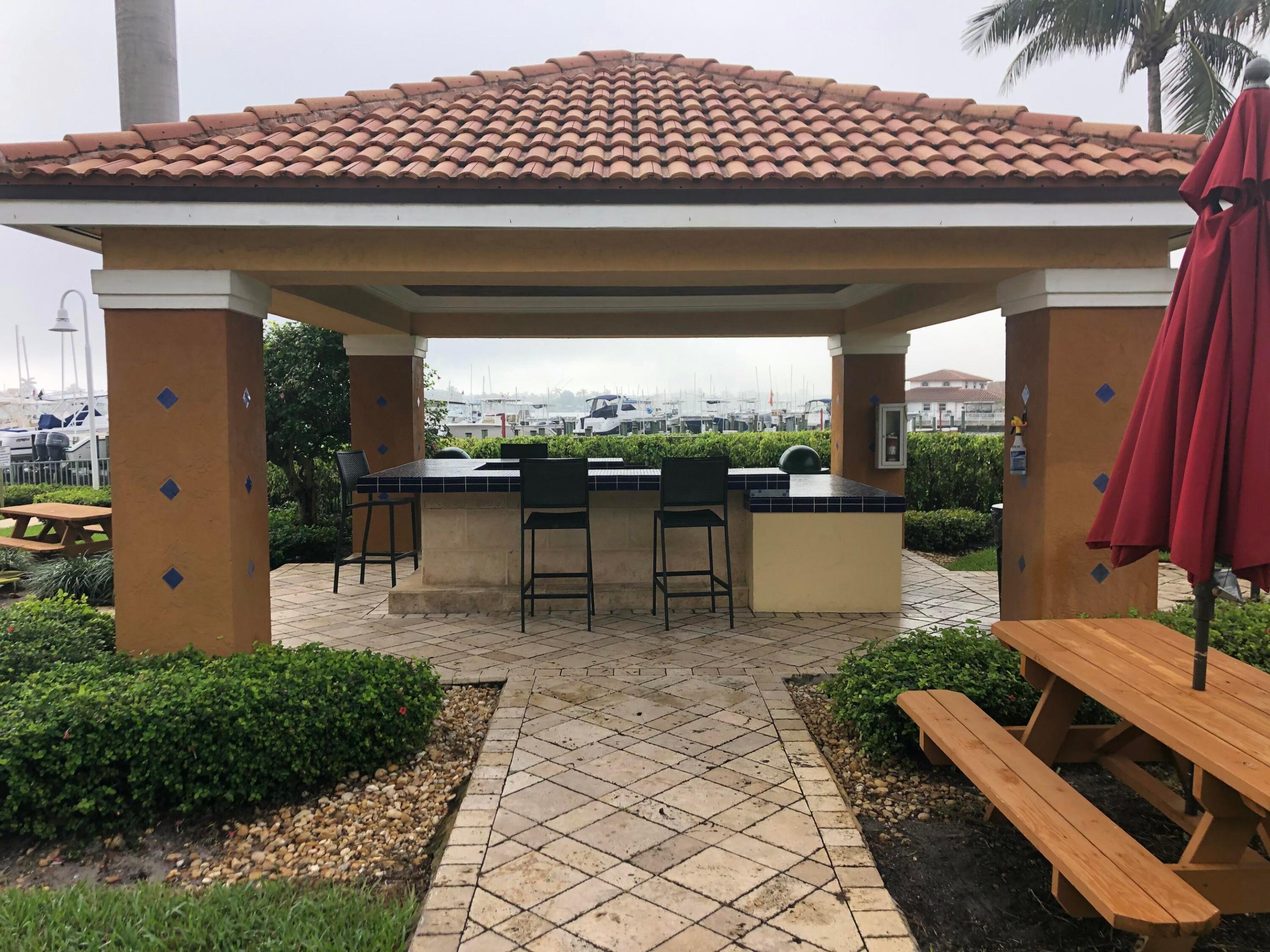 YACHT CLUB ON THE INTRACOASTAL CONDO - Residential