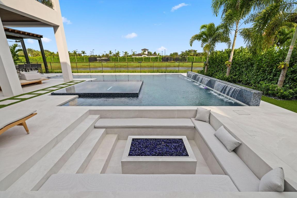 BOCA BRIDGES - Residential