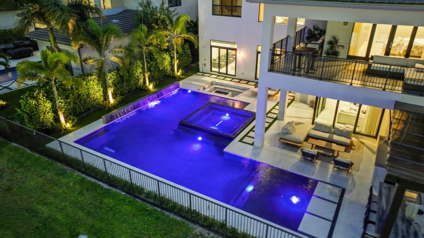 BOCA BRIDGES - Residential