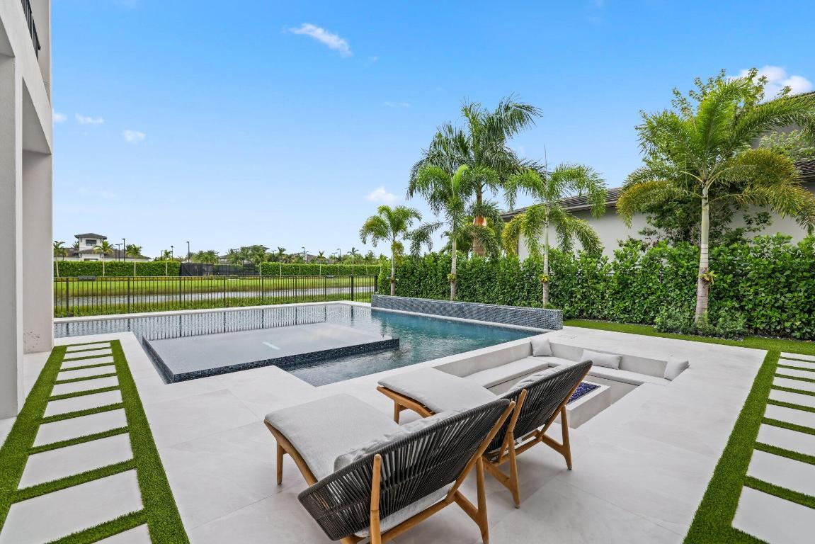 BOCA BRIDGES - Residential