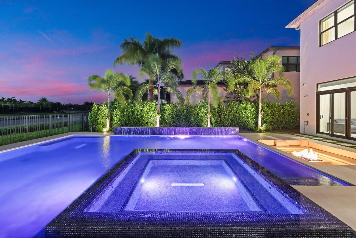 BOCA BRIDGES - Residential