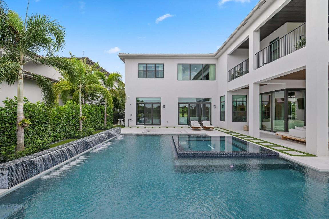 BOCA BRIDGES - Residential