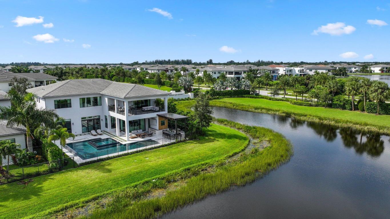 BOCA BRIDGES - Residential