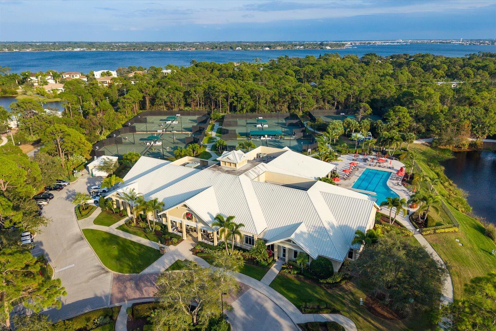 HARBOUR RIDGE NO 6 LAUREL OAK/ROYAL FERN - Residential
