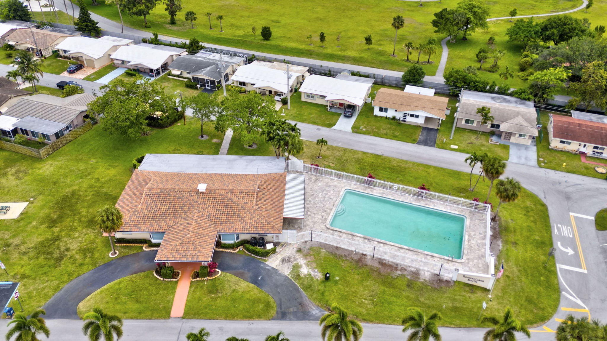 TAMARAC LAKES SOUTH - Residential Lease