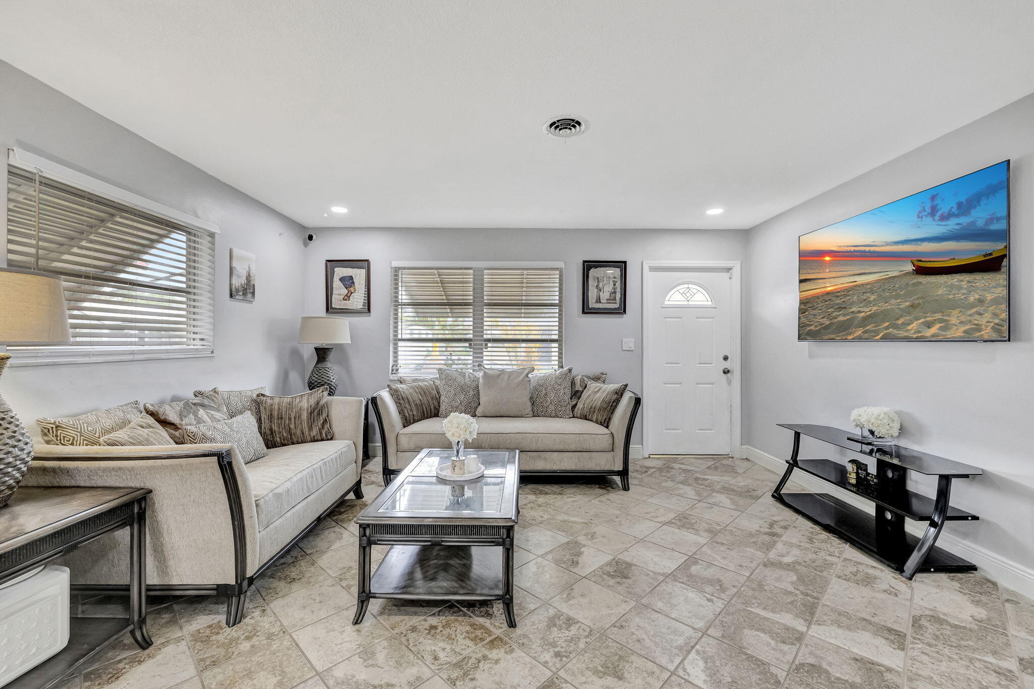 TAMARAC LAKES SOUTH - Residential Lease