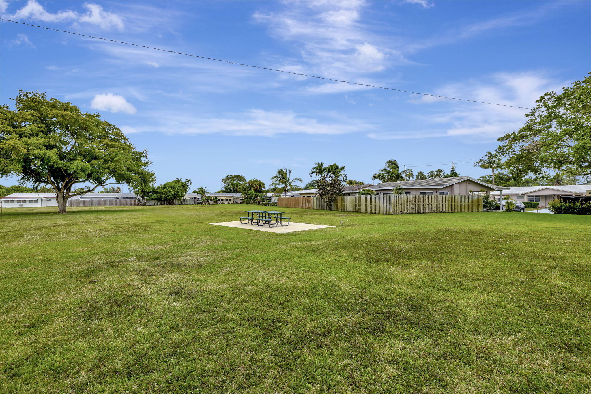 TAMARAC LAKES SOUTH - Residential Lease