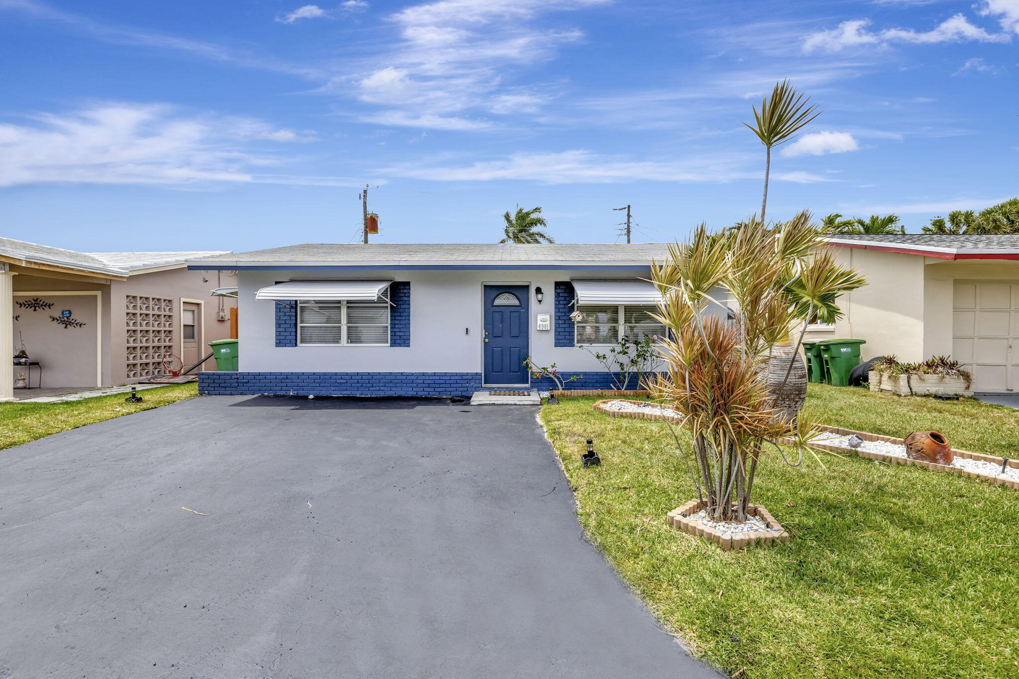 TAMARAC LAKES SOUTH - Residential Lease