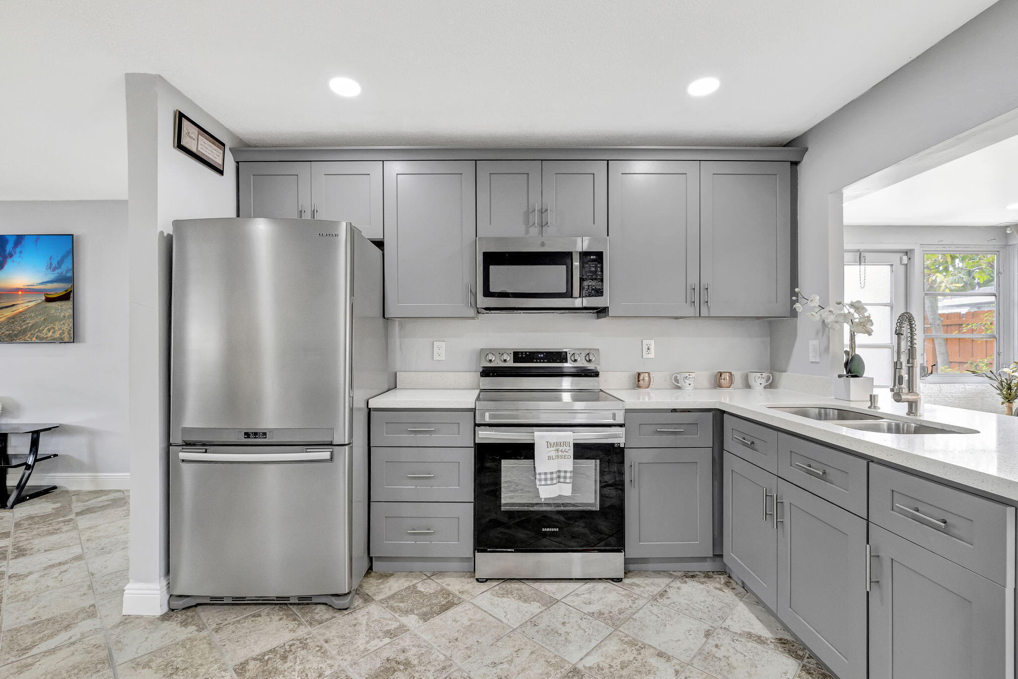 TAMARAC LAKES SOUTH - Residential Lease
