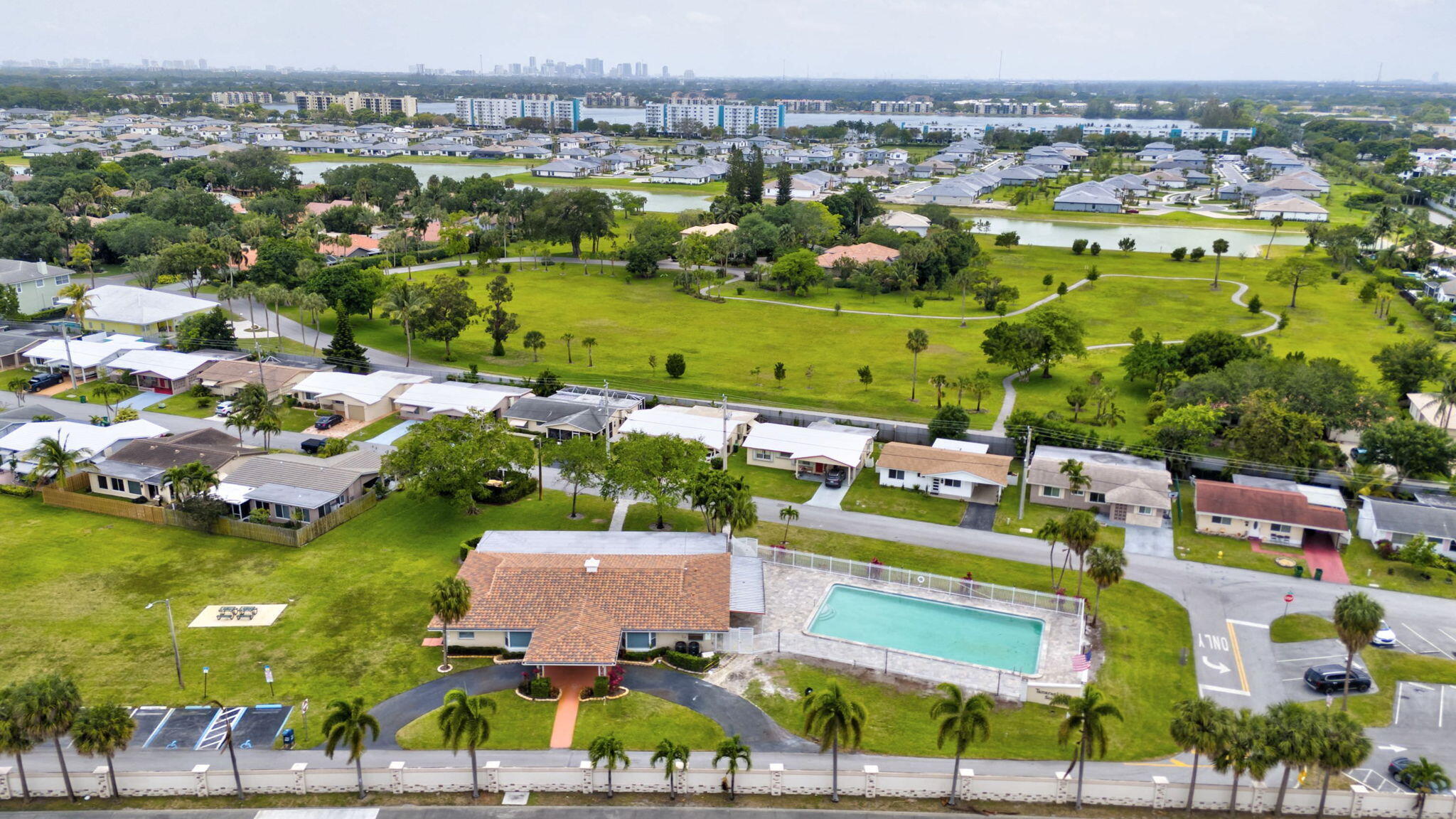 TAMARAC LAKES SOUTH - Residential Lease