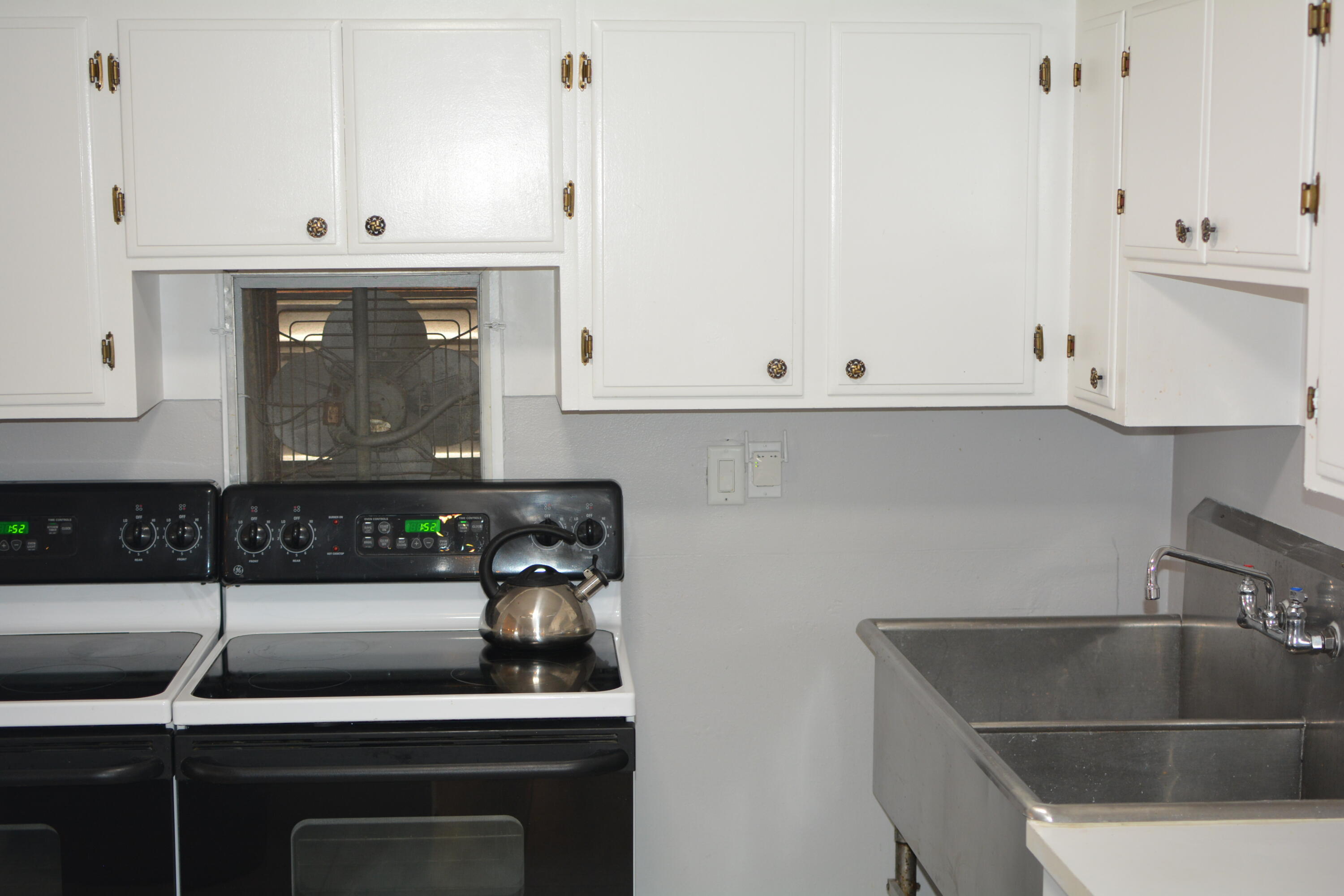 TAMARAC LAKES SOUTH - Residential Lease