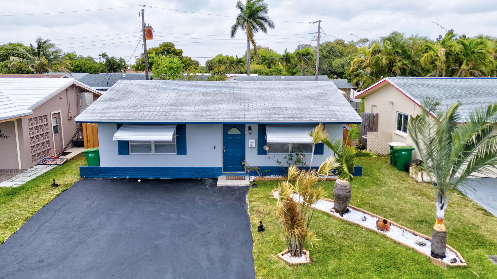 TAMARAC LAKES SOUTH - Residential Lease