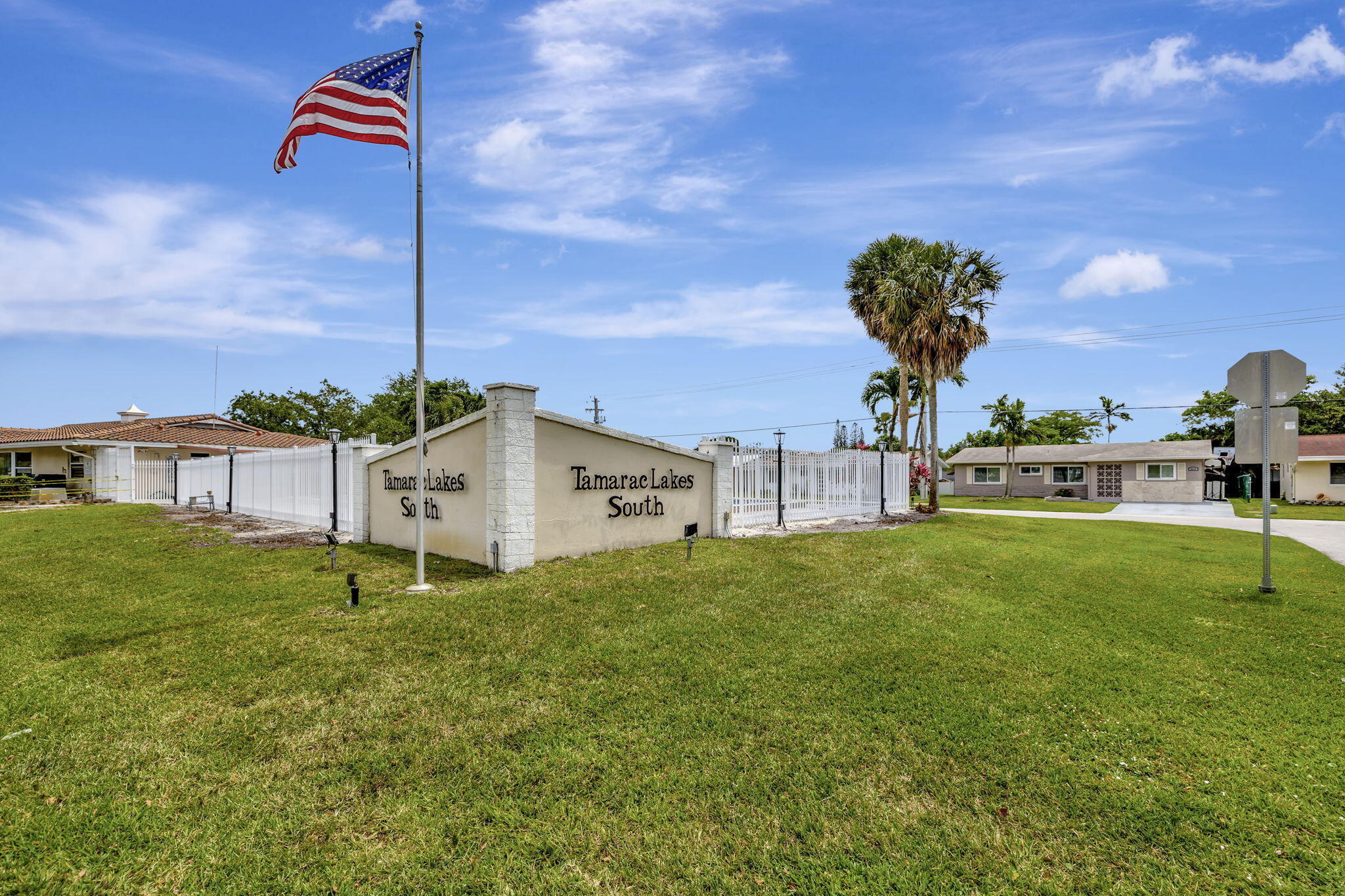 TAMARAC LAKES SOUTH - Residential Lease