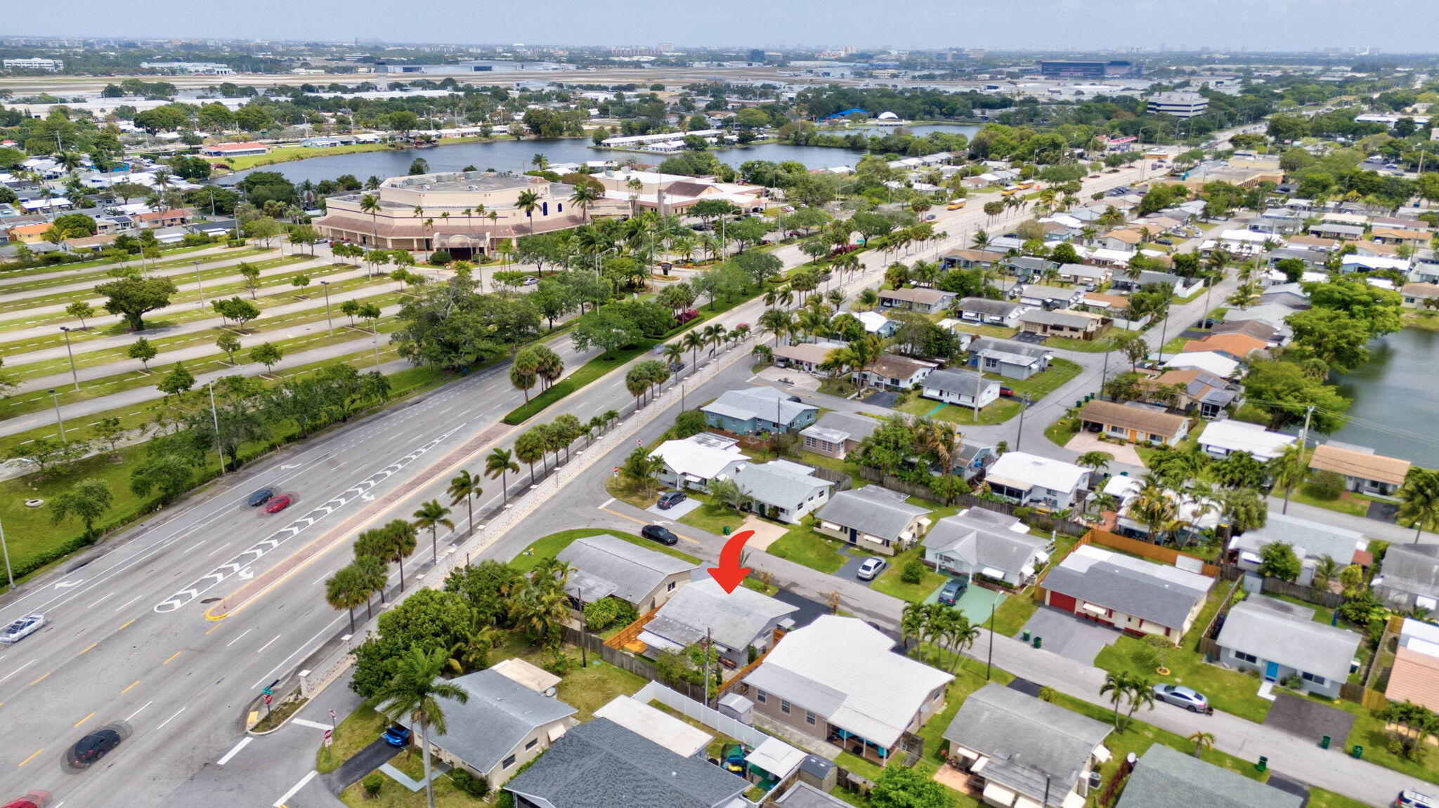 TAMARAC LAKES SOUTH - Residential Lease