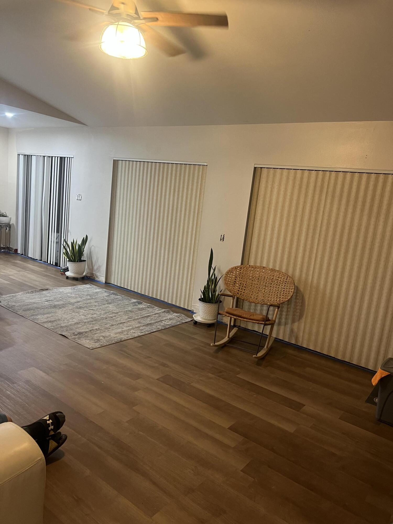 NORTH LAKE TOWNHOMES CONDO 2 - Residential Lease