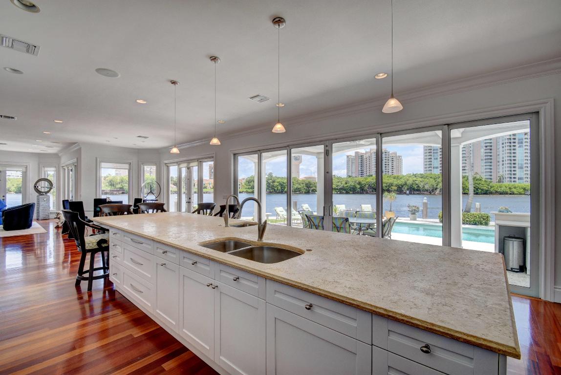 BOCA HARBOUR ISLAND SEC - Residential