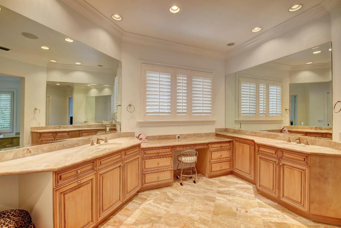 BOCA HARBOUR ISLAND SEC - Residential