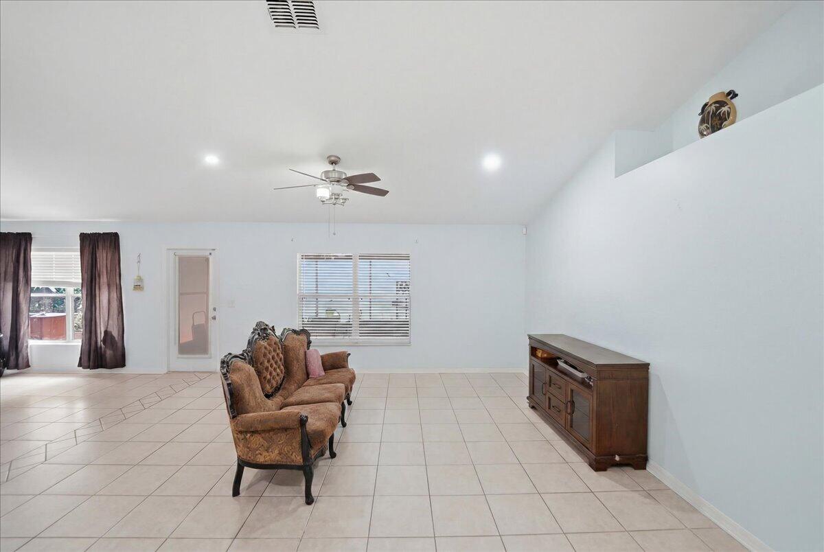 PORT ST LUCIE SECTION 18 - Residential