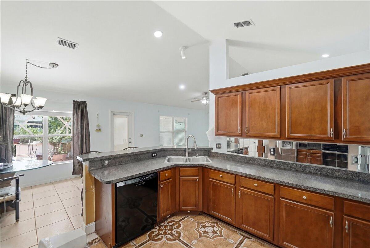 PORT ST LUCIE SECTION 18 - Residential