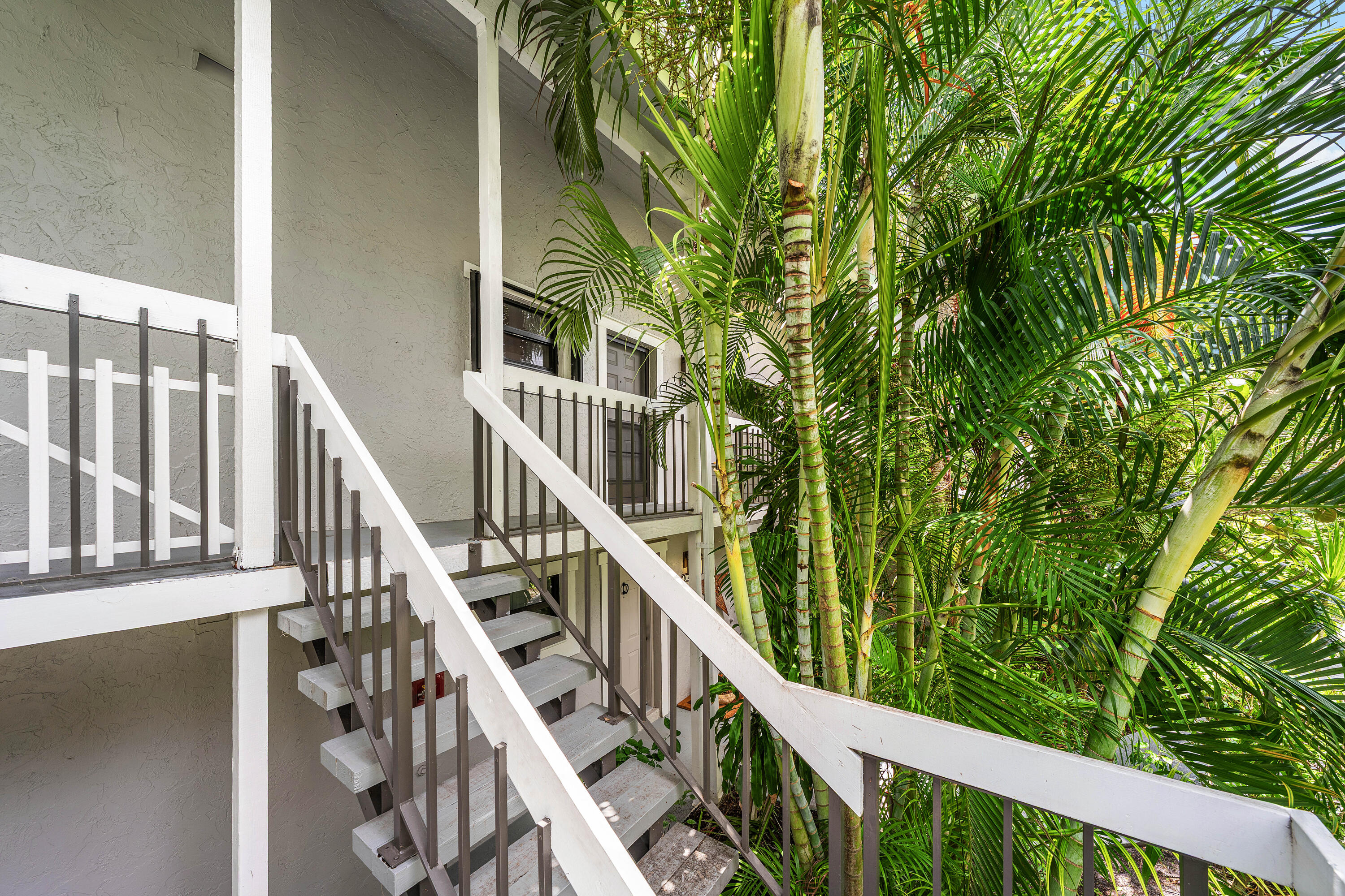 TENNIS LODGES 1 CONDO - Residential Lease