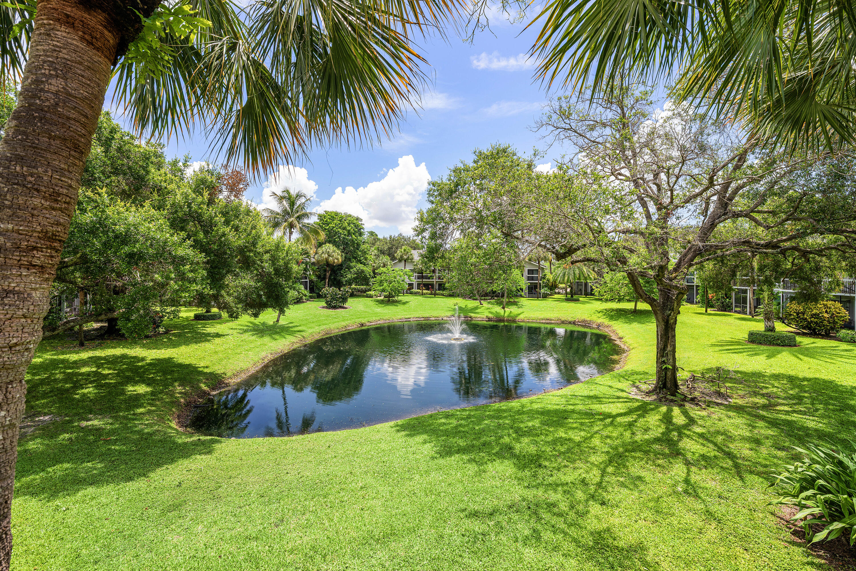 TENNIS LODGES 1 CONDO - Residential Lease