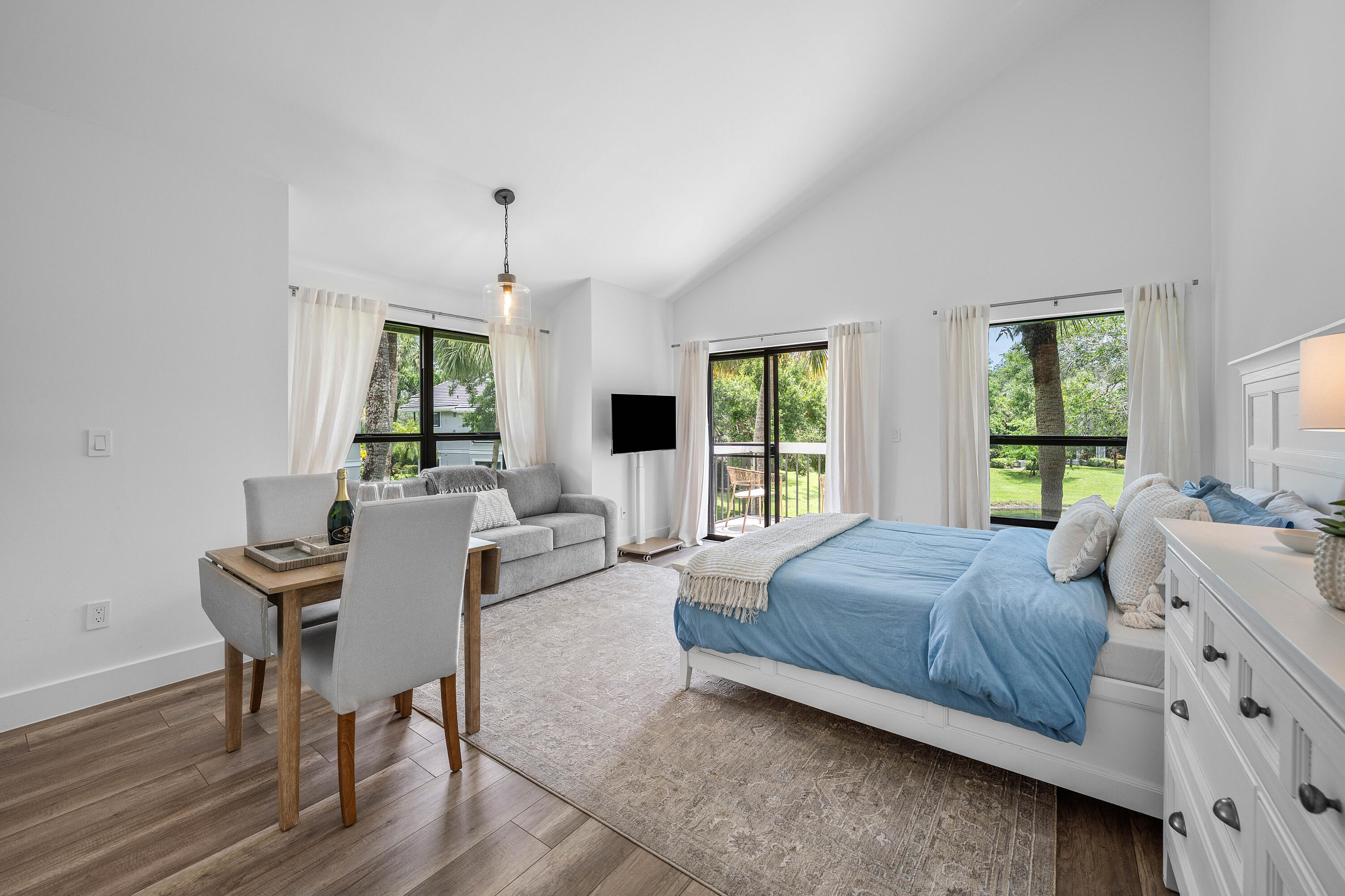 TENNIS LODGES 1 CONDO - Residential Lease