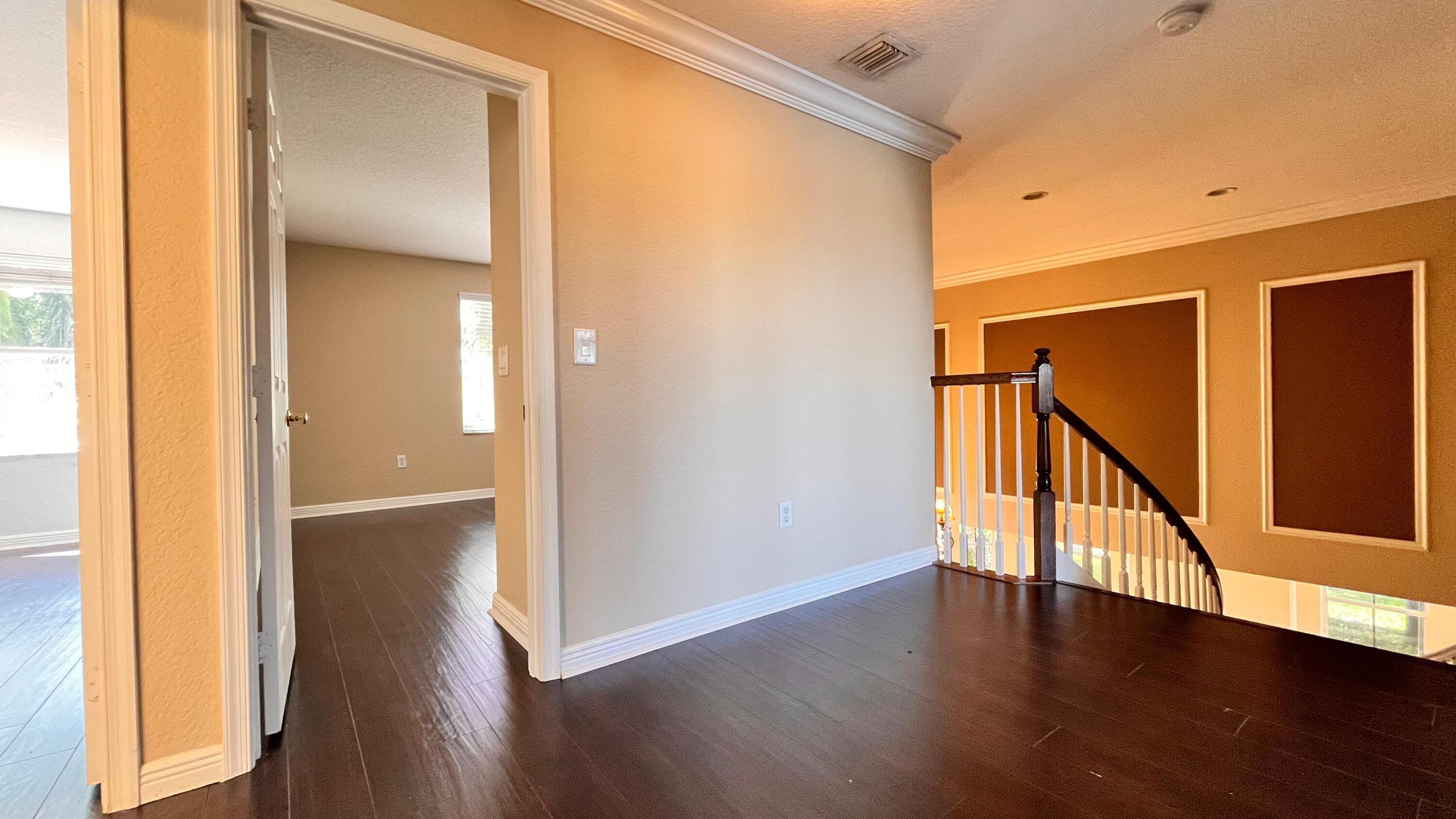 OLYMPIA 1 - Residential Lease