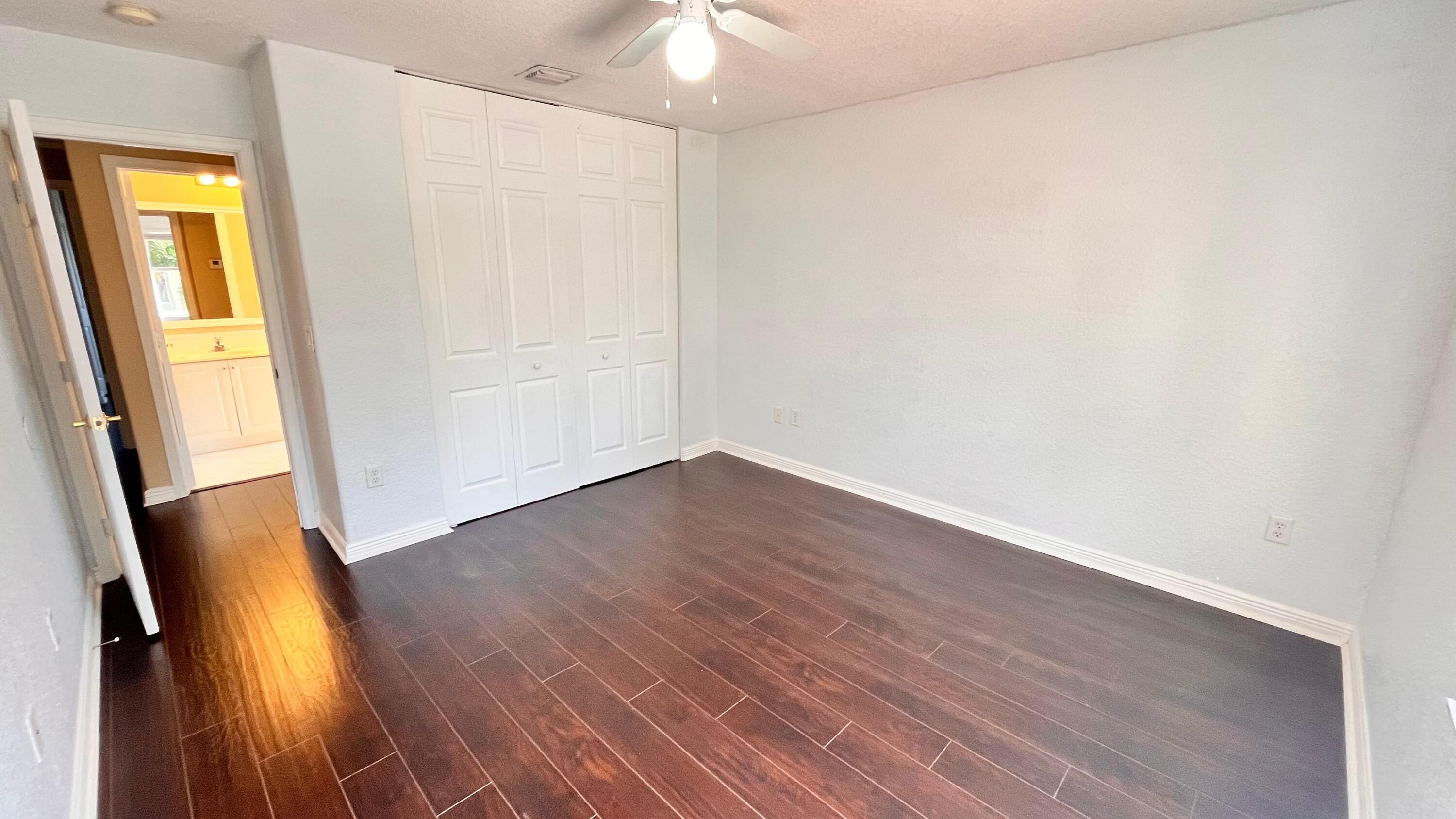 OLYMPIA 1 - Residential Lease