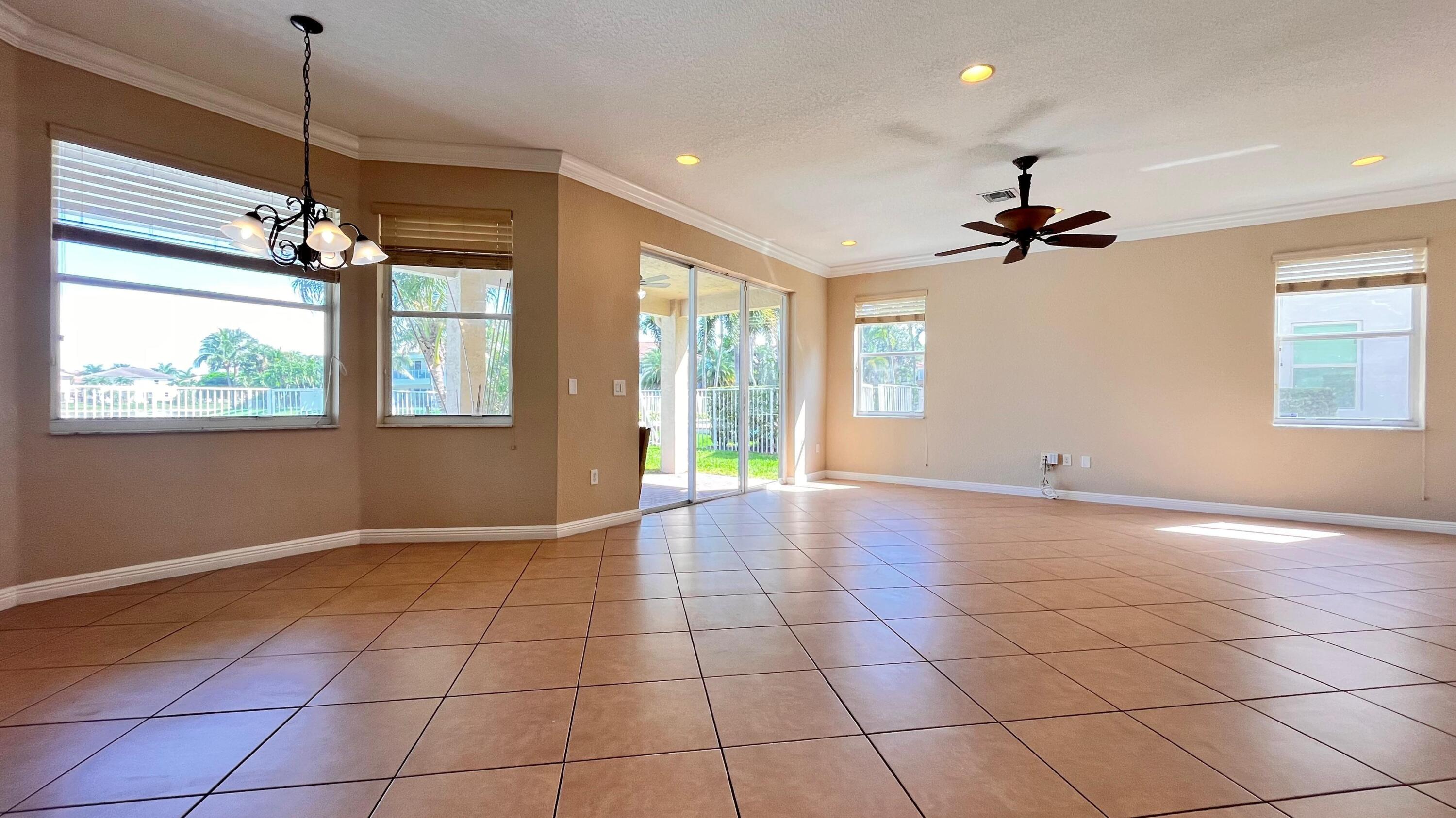 OLYMPIA 1 - Residential Lease