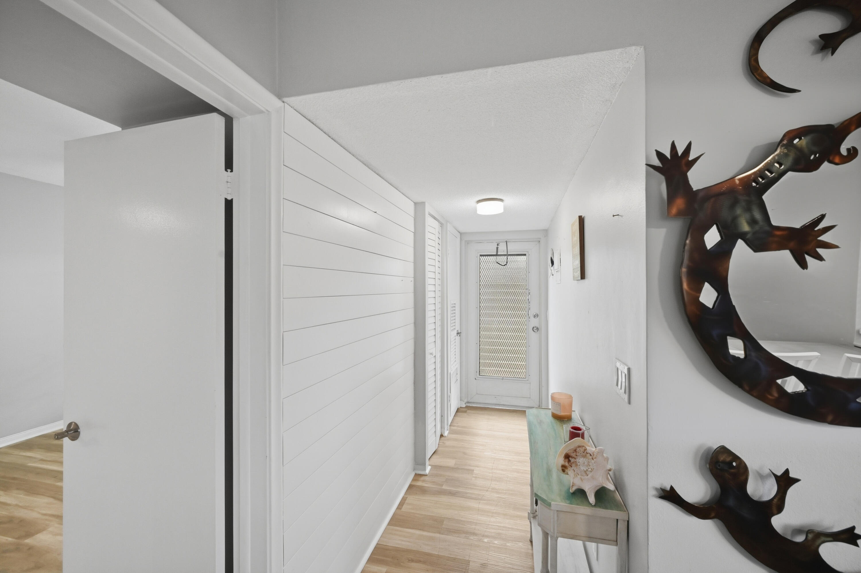 TROPIC HARBOR CONDO PART SEVEN - Residential