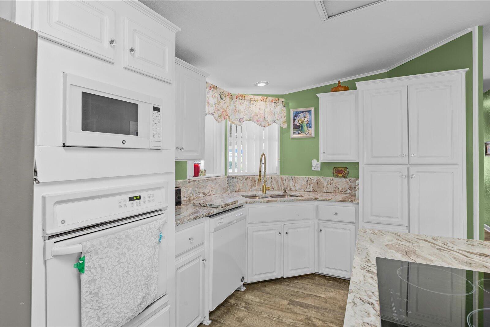 THE PRESERVE AT SAVANNA CLUB - Residential