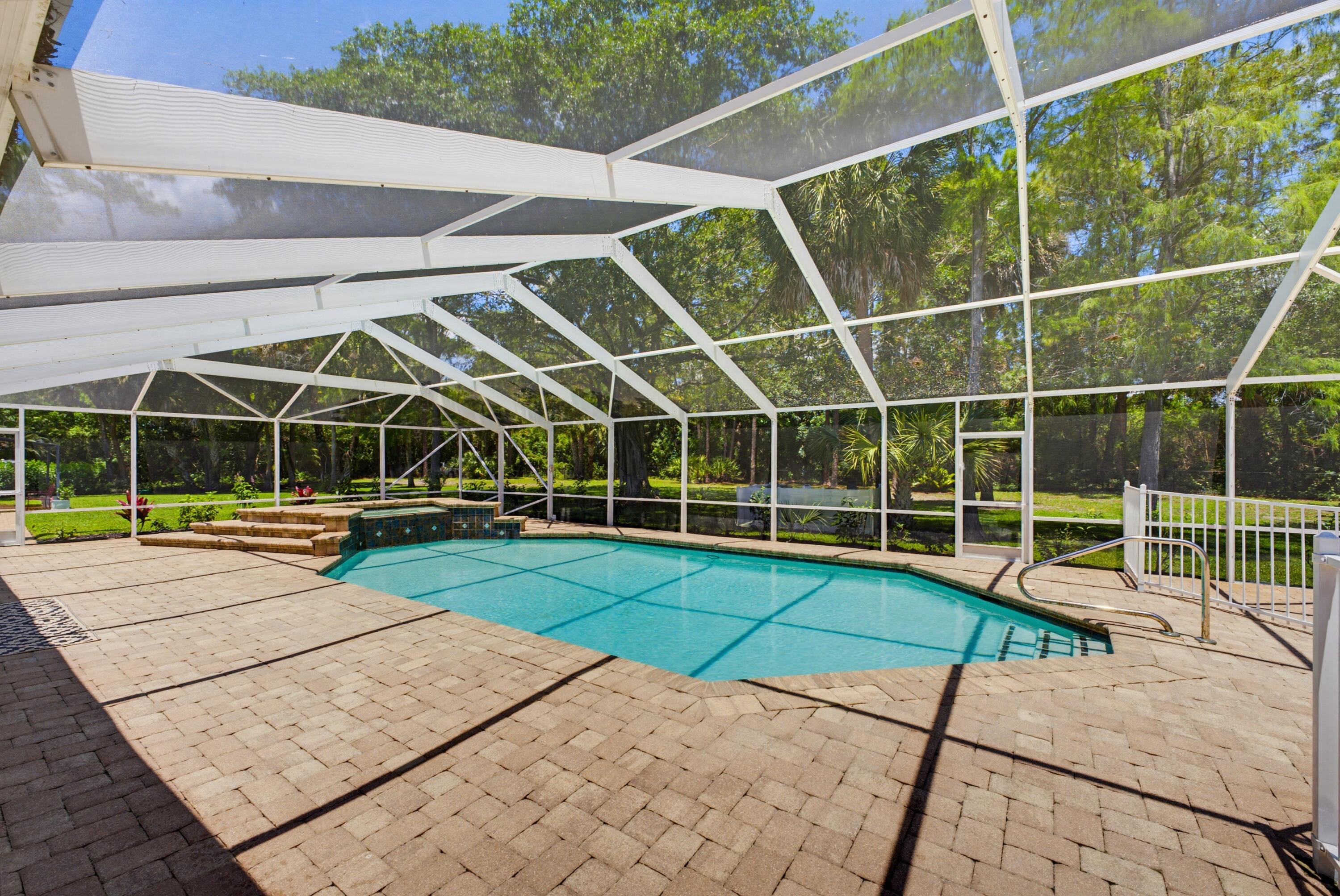 PADDOCK PARK - Residential