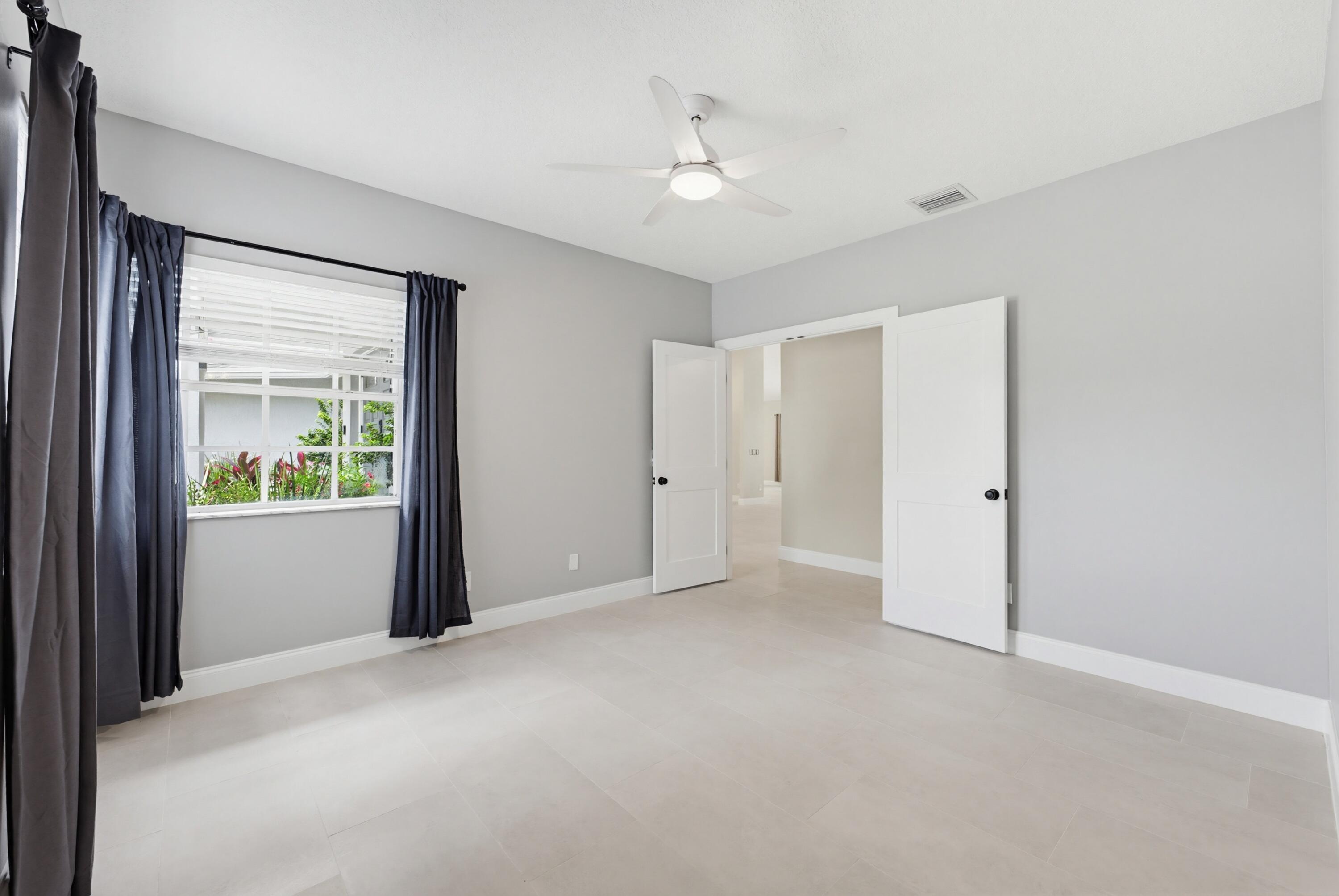 PADDOCK PARK - Residential