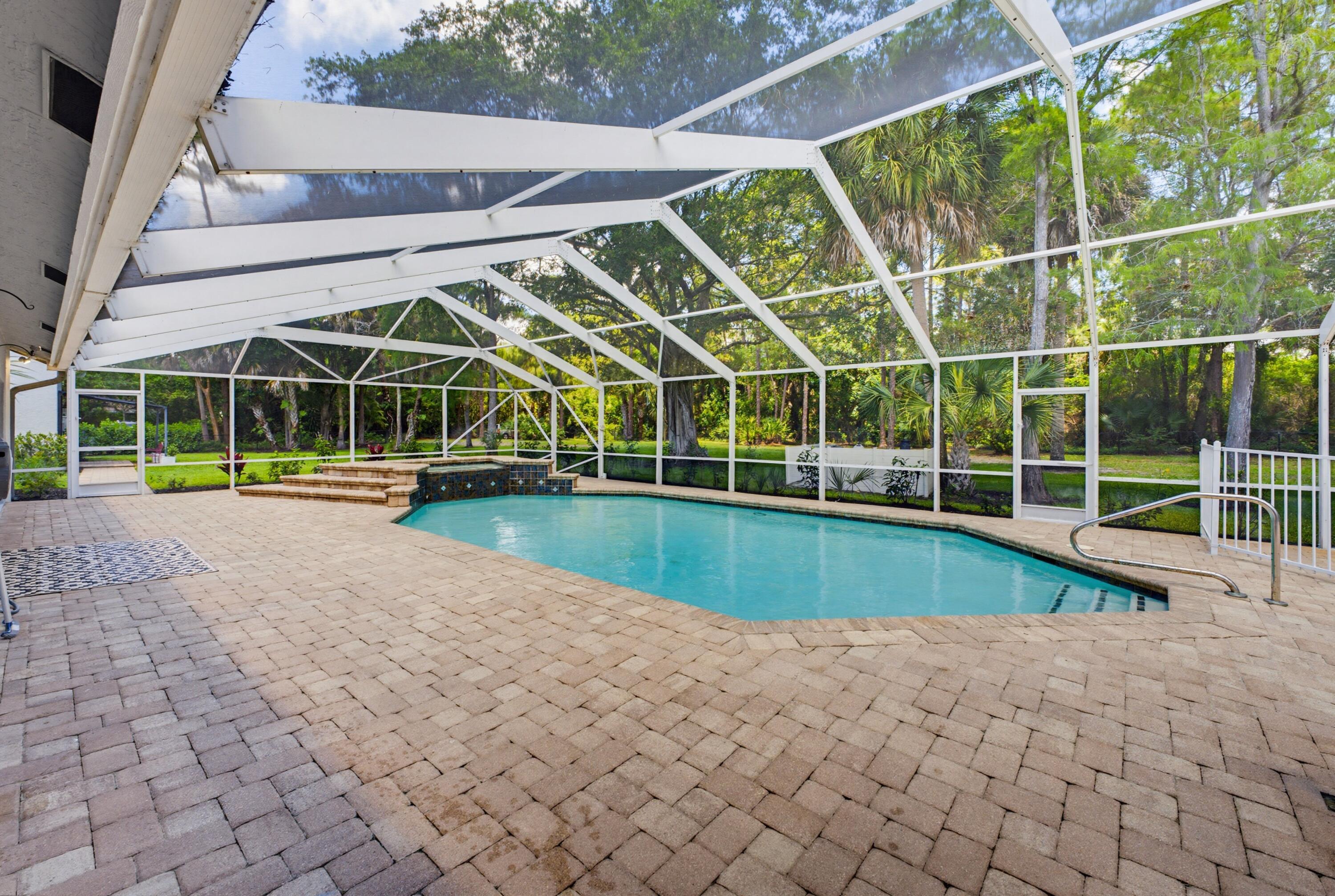 PADDOCK PARK - Residential