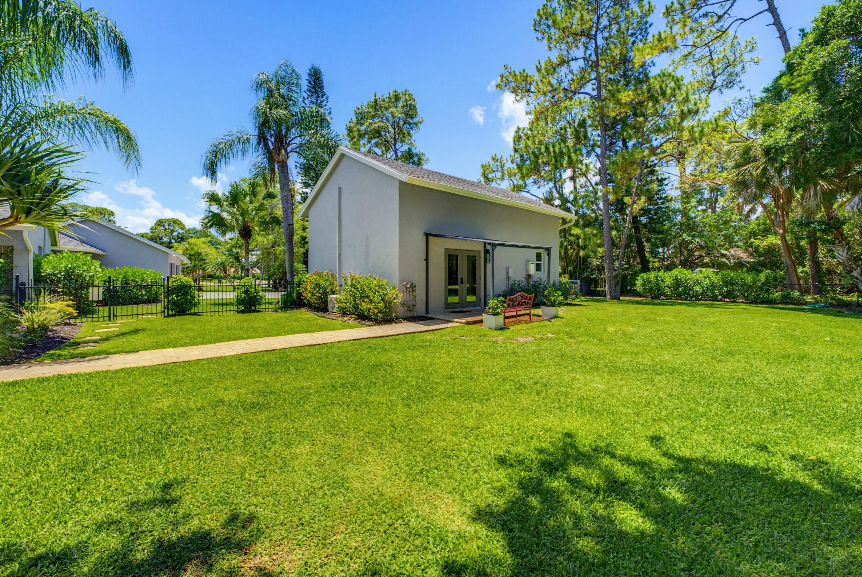PADDOCK PARK - Residential