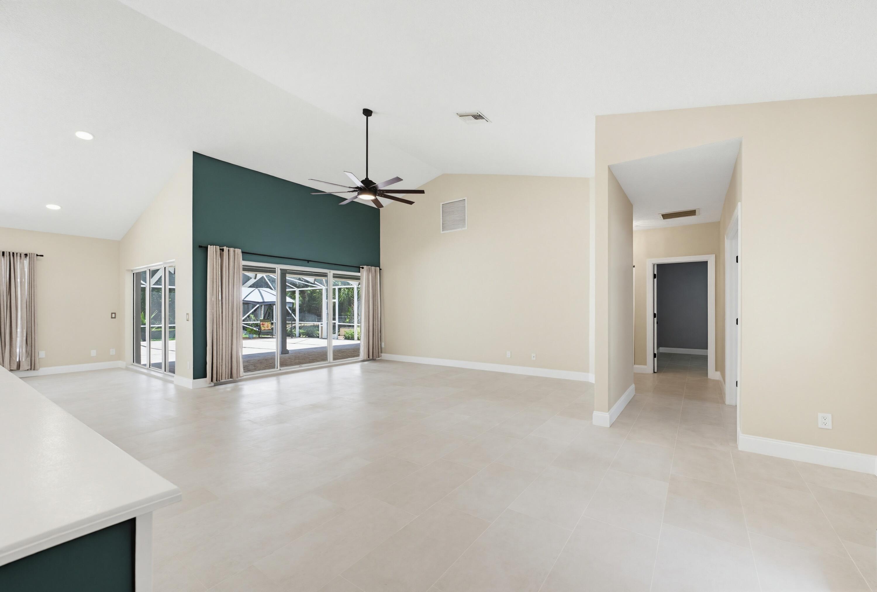 PADDOCK PARK - Residential
