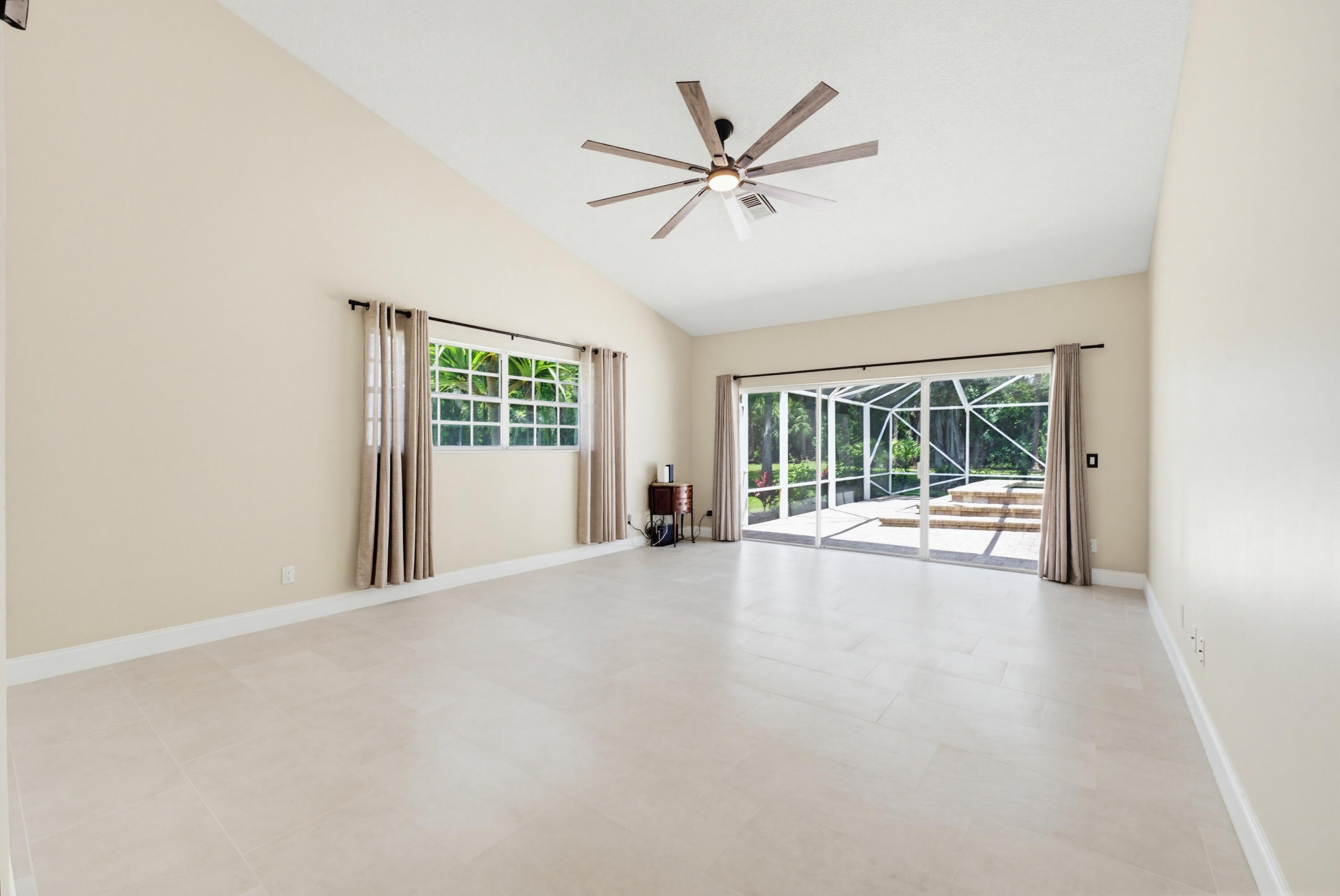 PADDOCK PARK - Residential