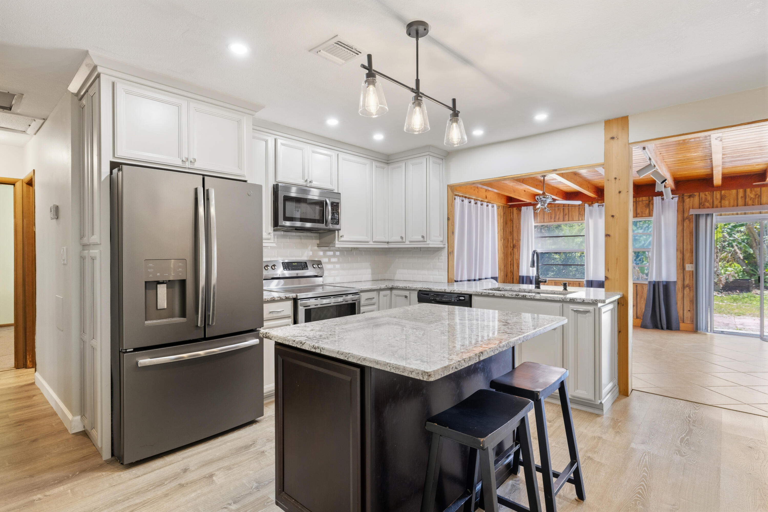 LAKEWOOD PARK - Residential