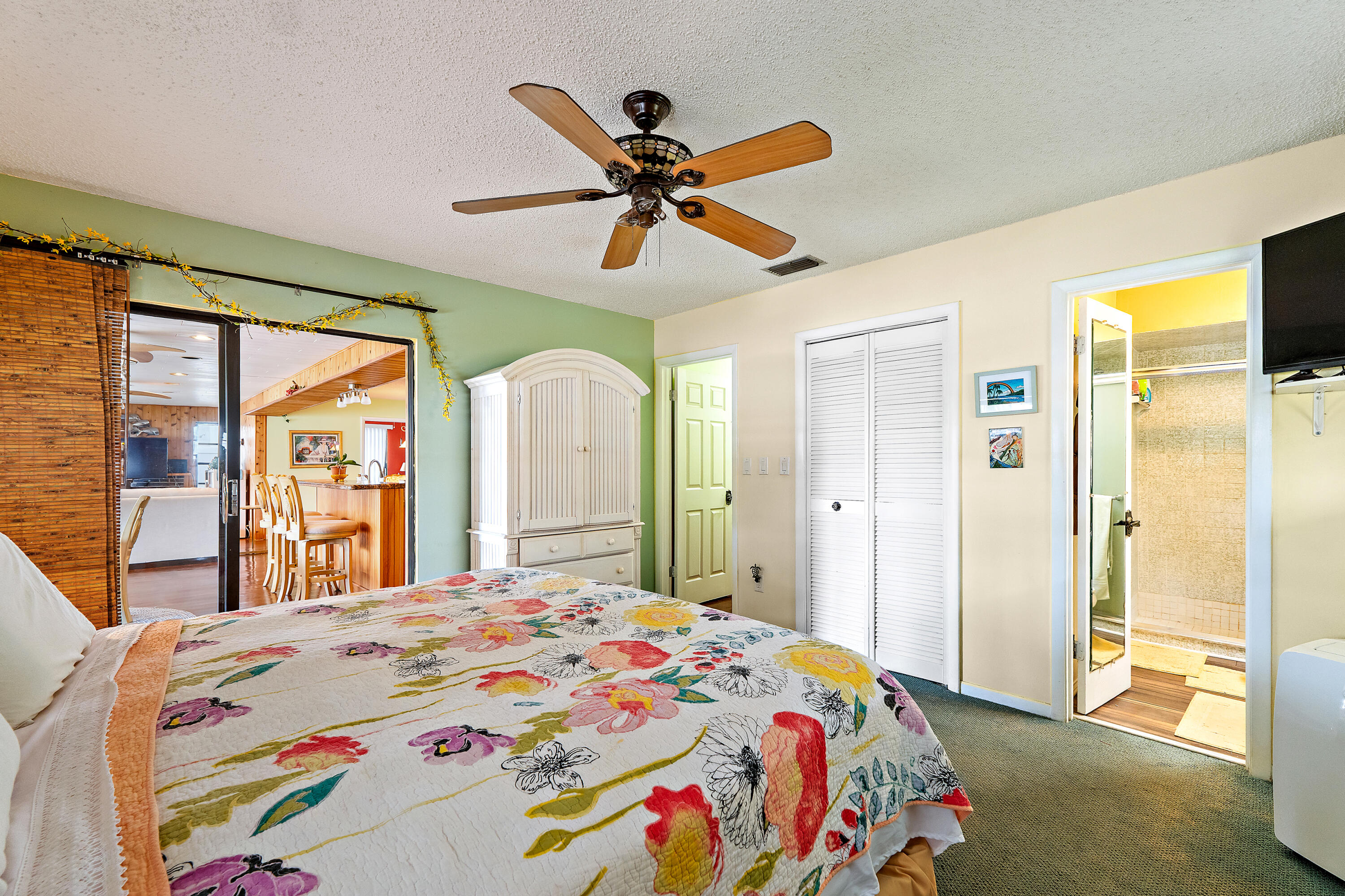 RUSTIC ACRES UNRECORDED - Residential