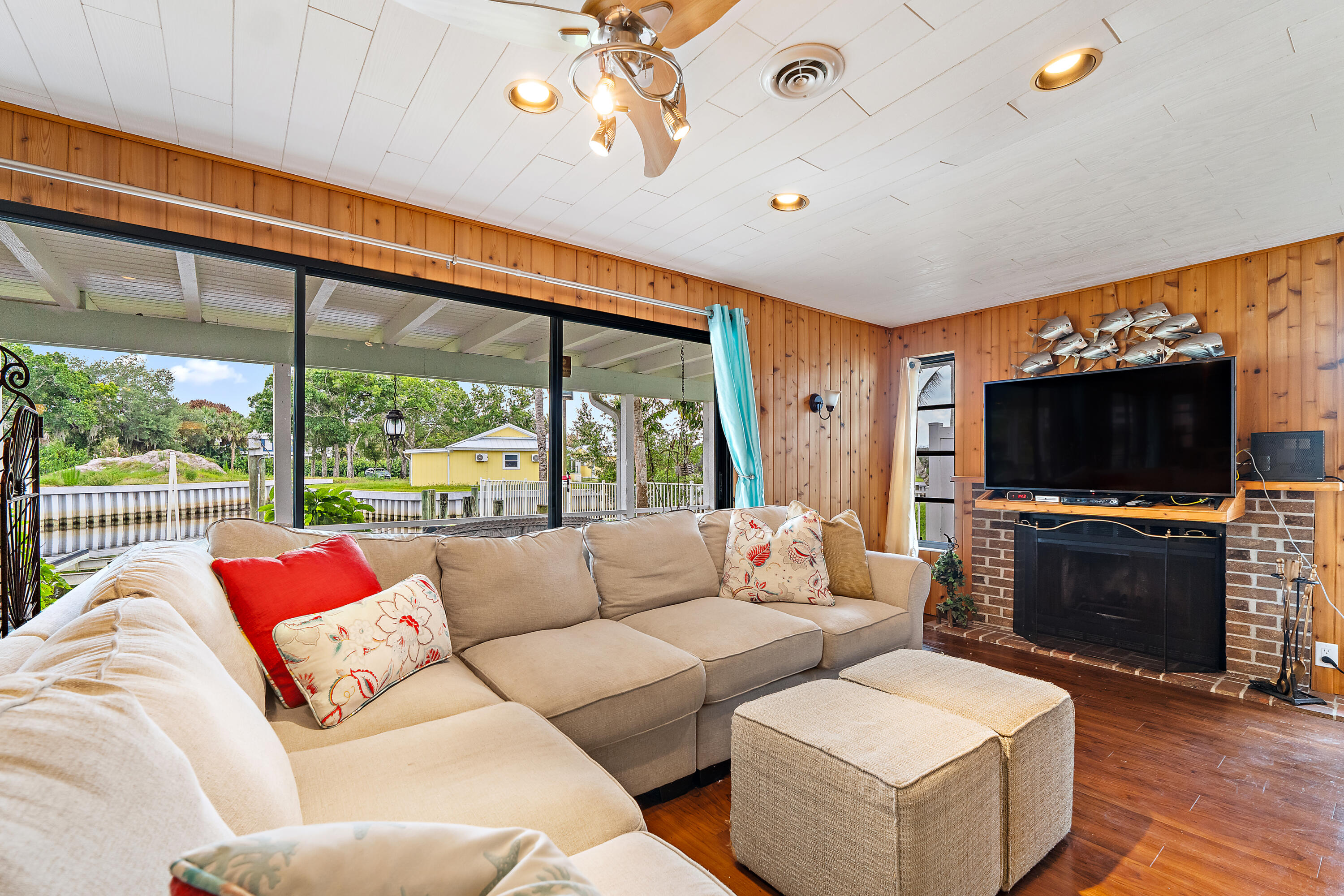 RUSTIC ACRES UNRECORDED - Residential