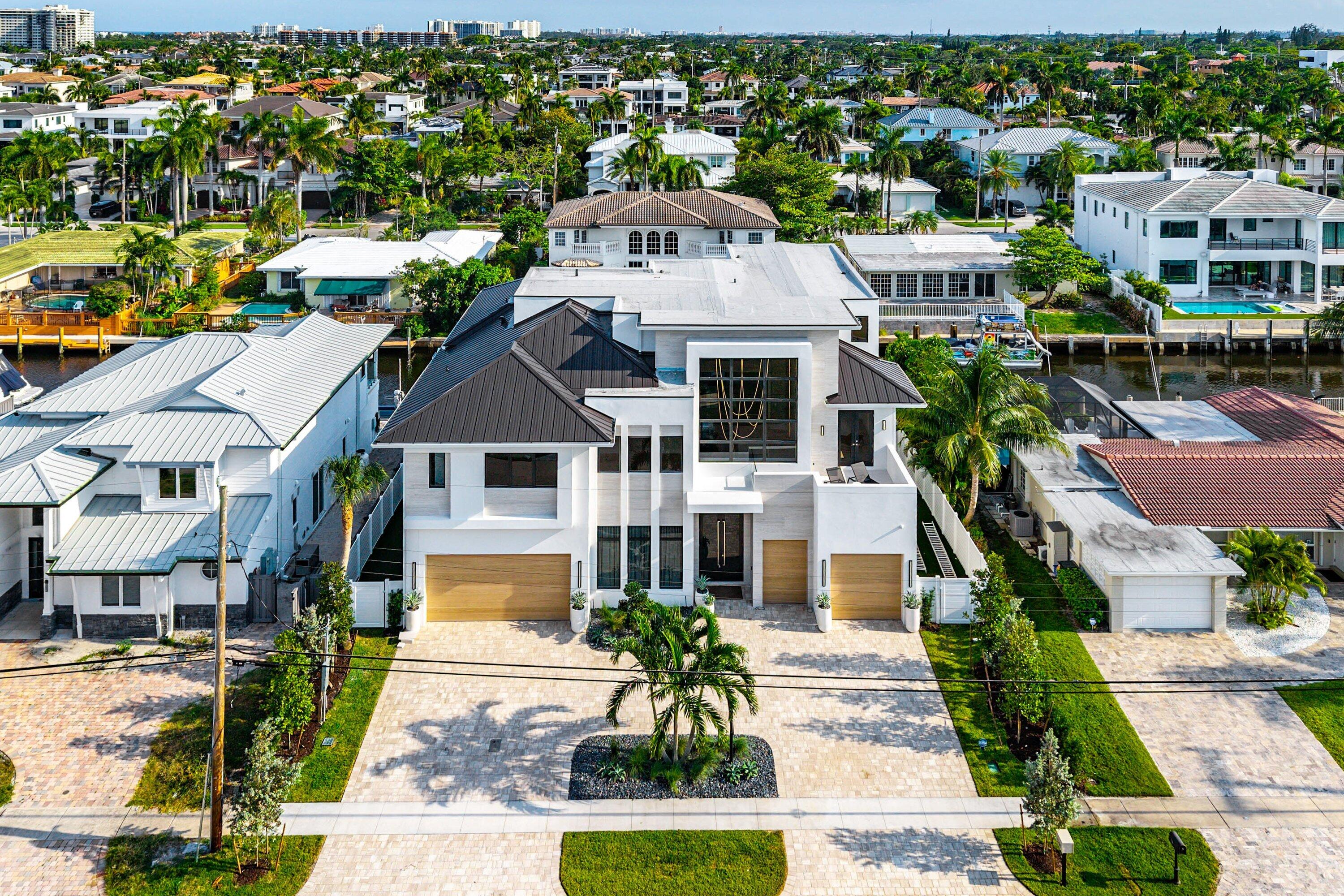 BOCA HARBOUR 3RD SEC - Residential