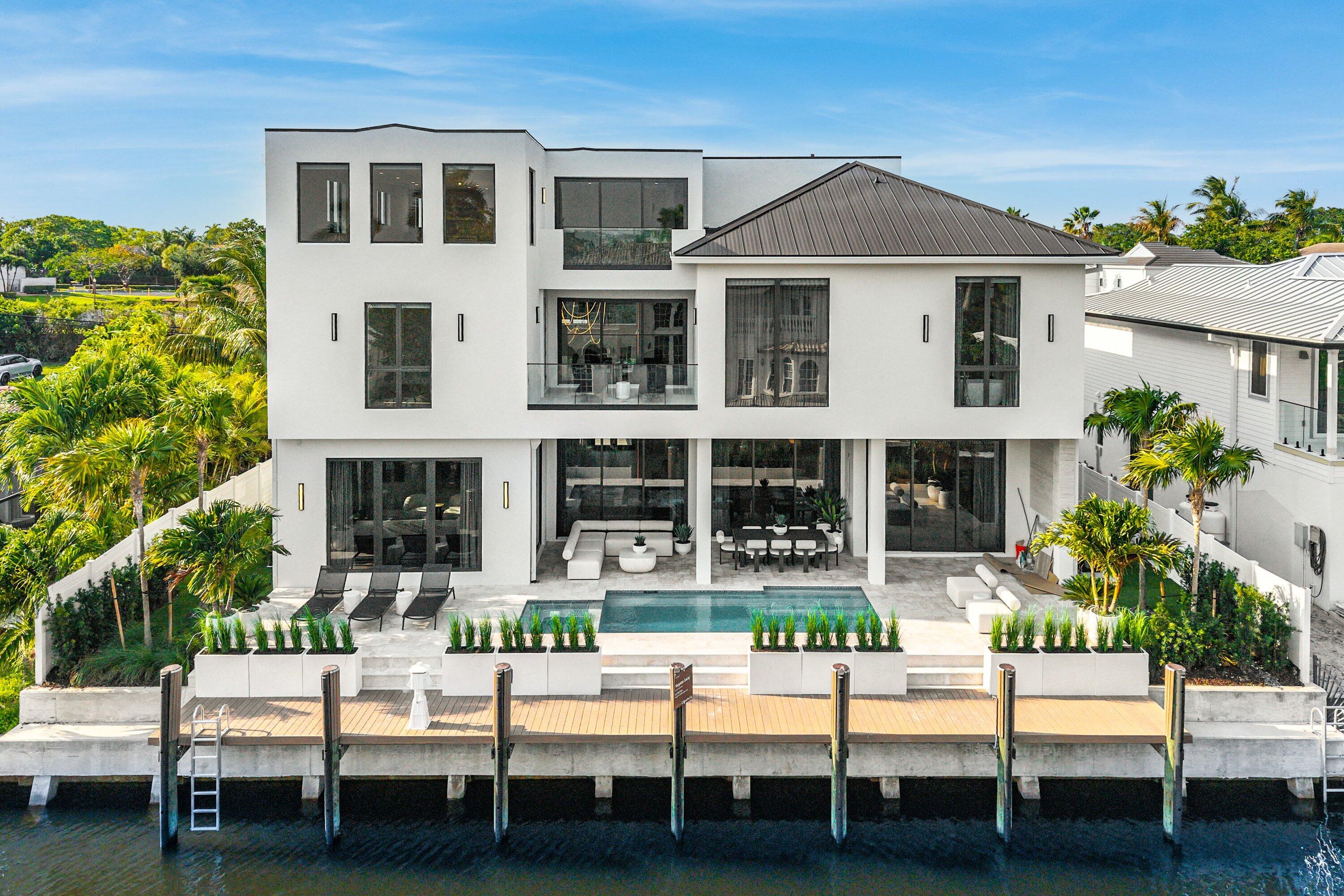 BOCA HARBOUR 3RD SEC - Residential
